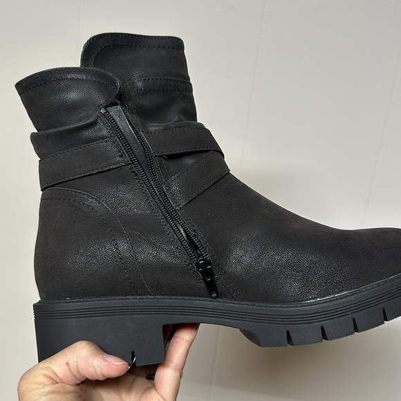 Ruiee Women's Ankle Boots Combat Boots, Comfy Low Heel Side Zipper Booties New - Picture 4 of 8